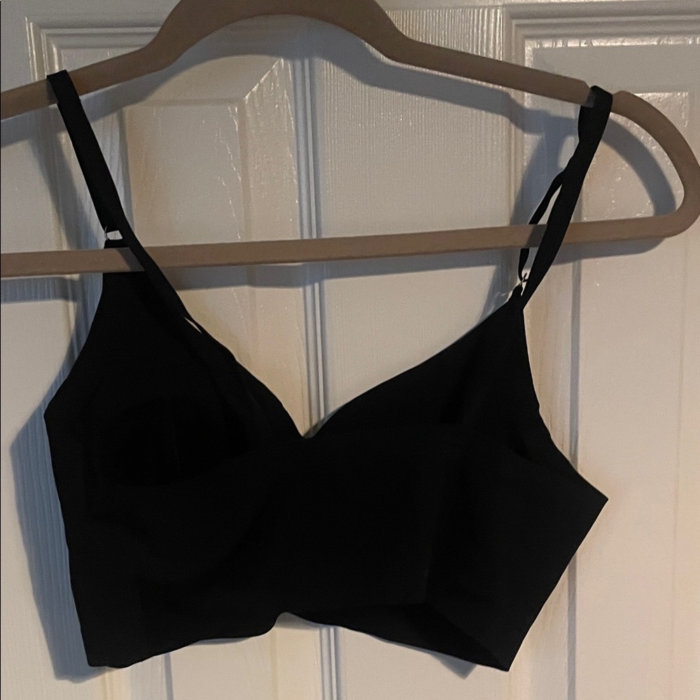 Elegant Black Women's Bra - Picture 3 of 3